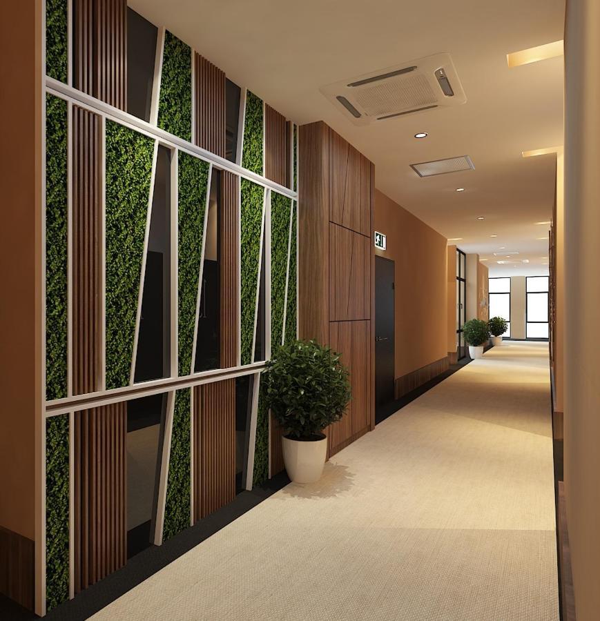 Hotel S